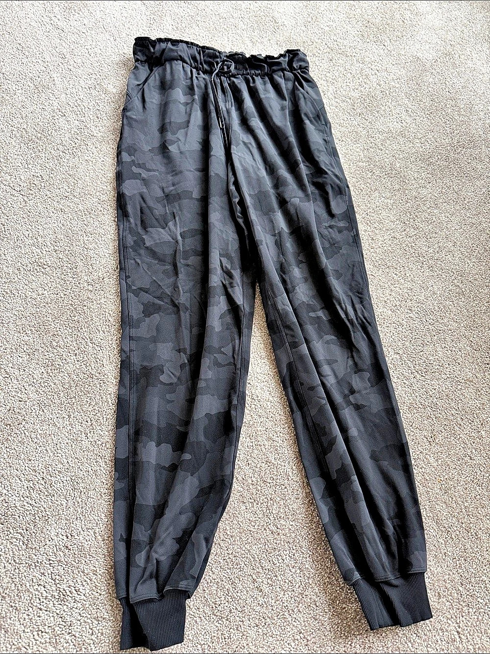 Lululemon Align Jogger 28" Camo Pants in Black